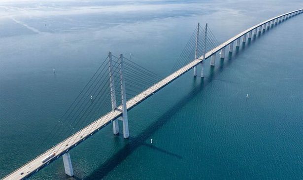 0_aerial-view-of-the-resund-bridge-linking-sweden-and-denmark