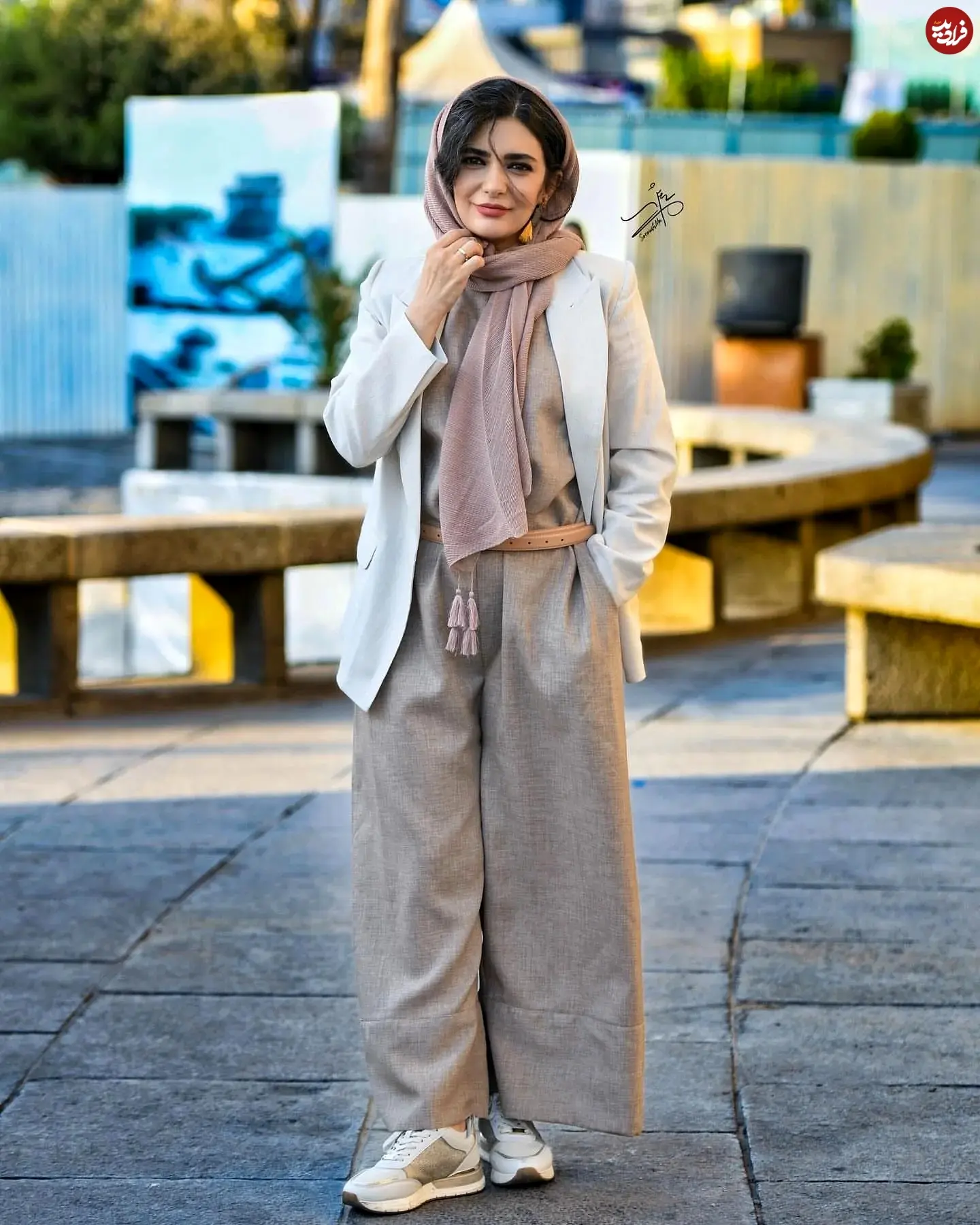 manotoartist_1764048797_3773437263364266100_49074114472_11zon