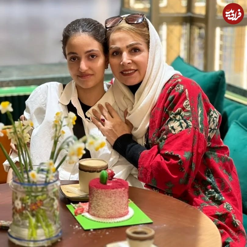 nasrinnakisa_1707950026_3302846671303621544_2300254090_11zon