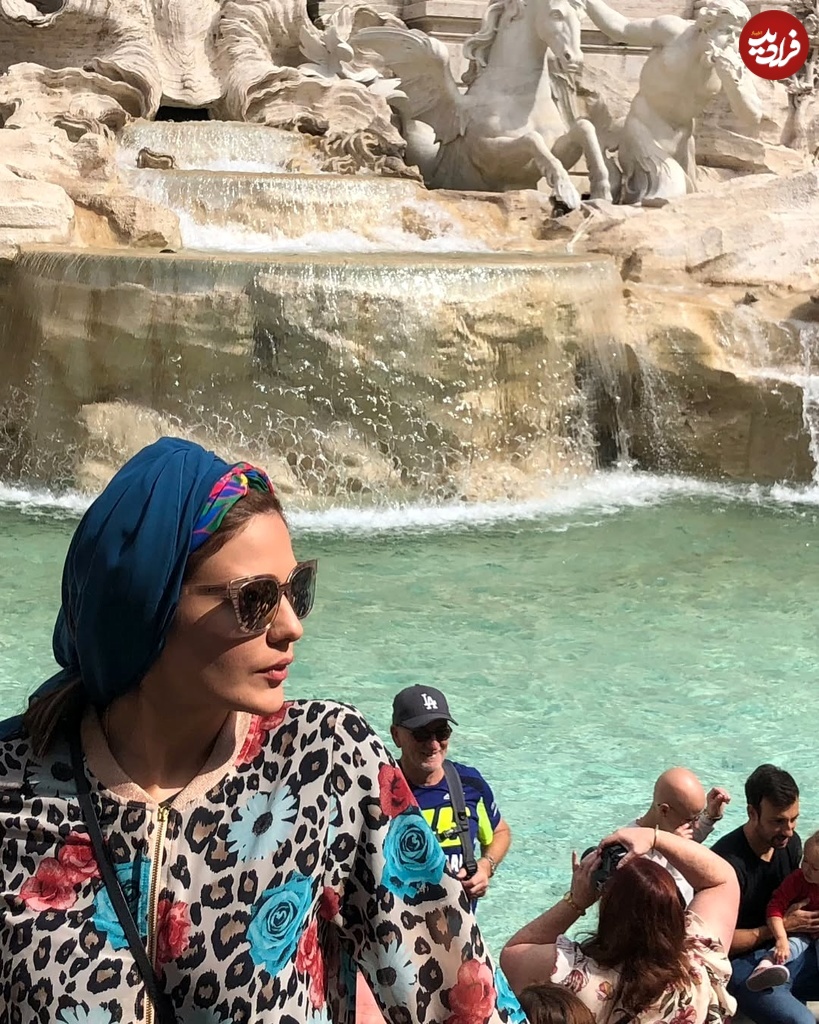 roz_razavi_1526137765_1777694877561546978_578001518