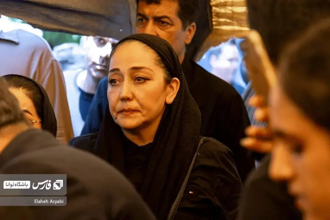 خاکسپاری+مادر+عمو+پورنگ (27)