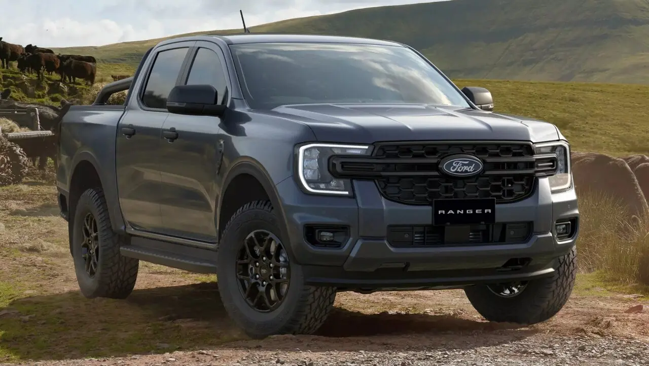 تصاویر؛ رقیب آمریکایی هایلوکس به میدان نبرد آمد