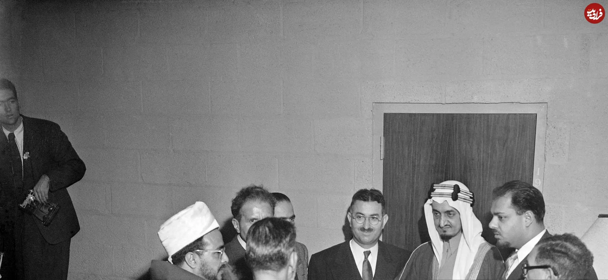 عکس| سفر در زمان؛ «ملک فیصل، پادشاه عربستان» در میان اعضای اتحادیه عرب؛ سال 1326