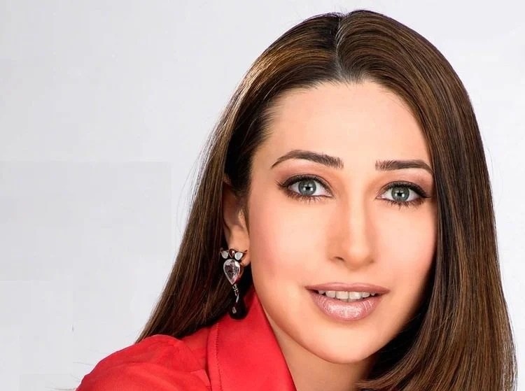 تصاویر؛ عکس های شخصی، زندگی خصوصی و بیوگرافی کاریسما کاپور