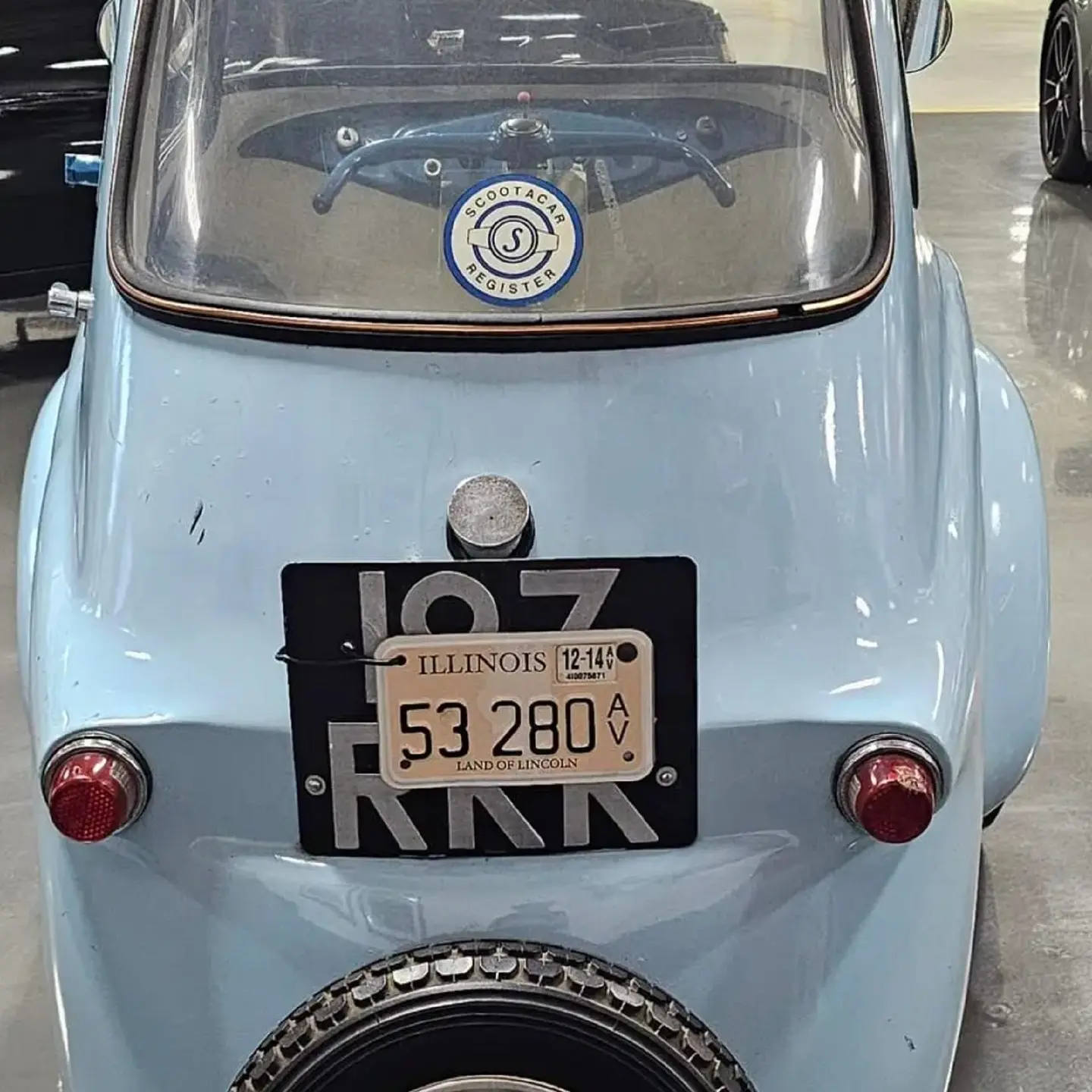 7009