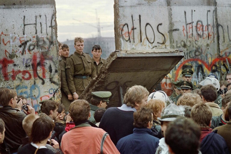 reunification-of-Germanywwerw-768x512