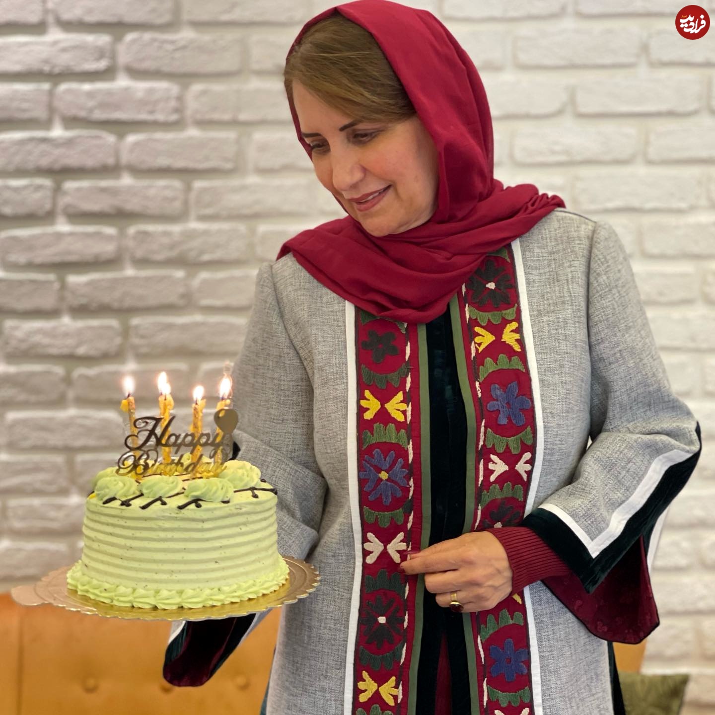 faribakousari_1700603013_3241215459008045637_2290290370