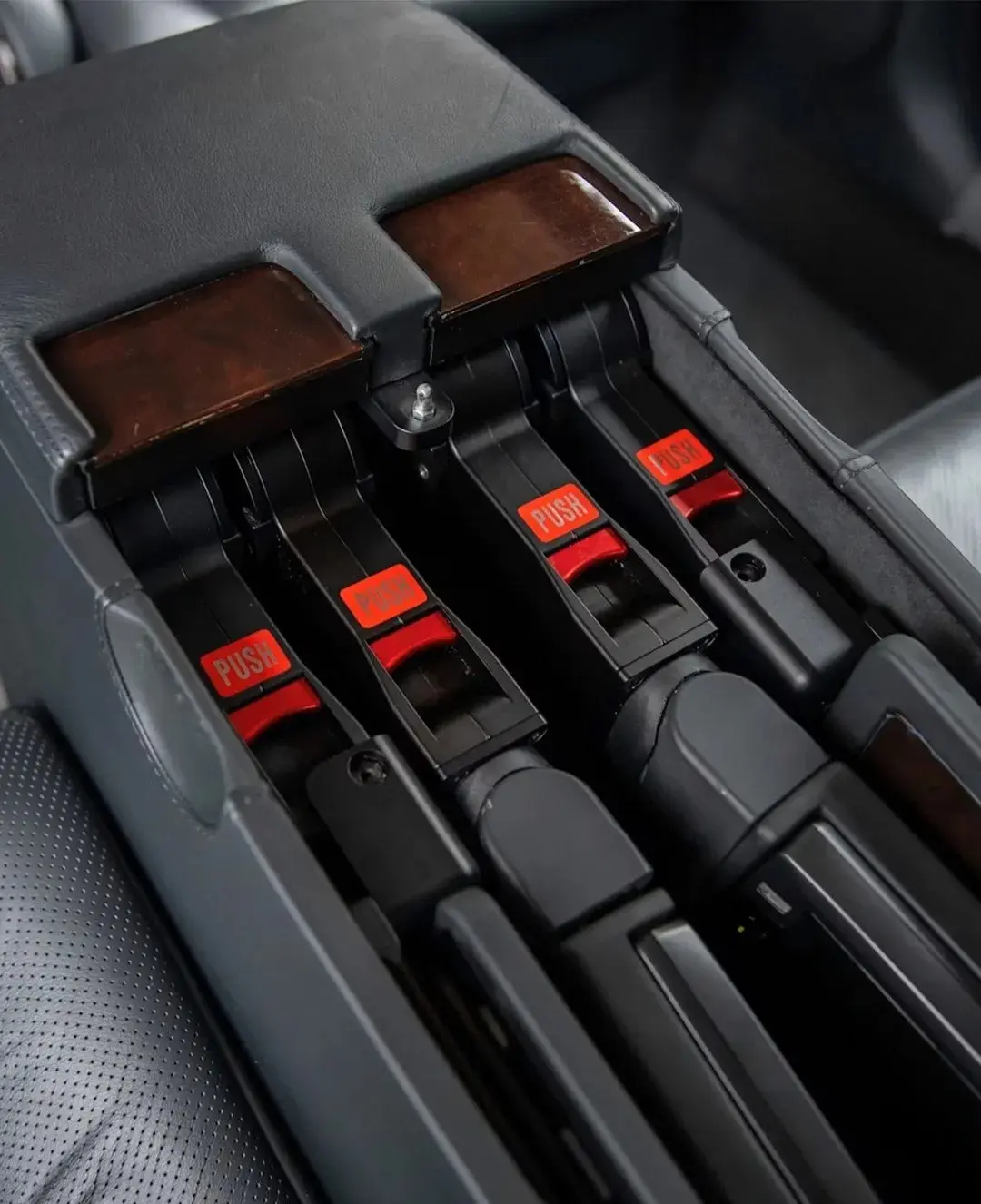 b0272c00ZTp3ZWJwfGY6MjQ5MjM1Ni5qcGd8ZnVpOjIzODY0NDJ8bDpmYXx2OjE