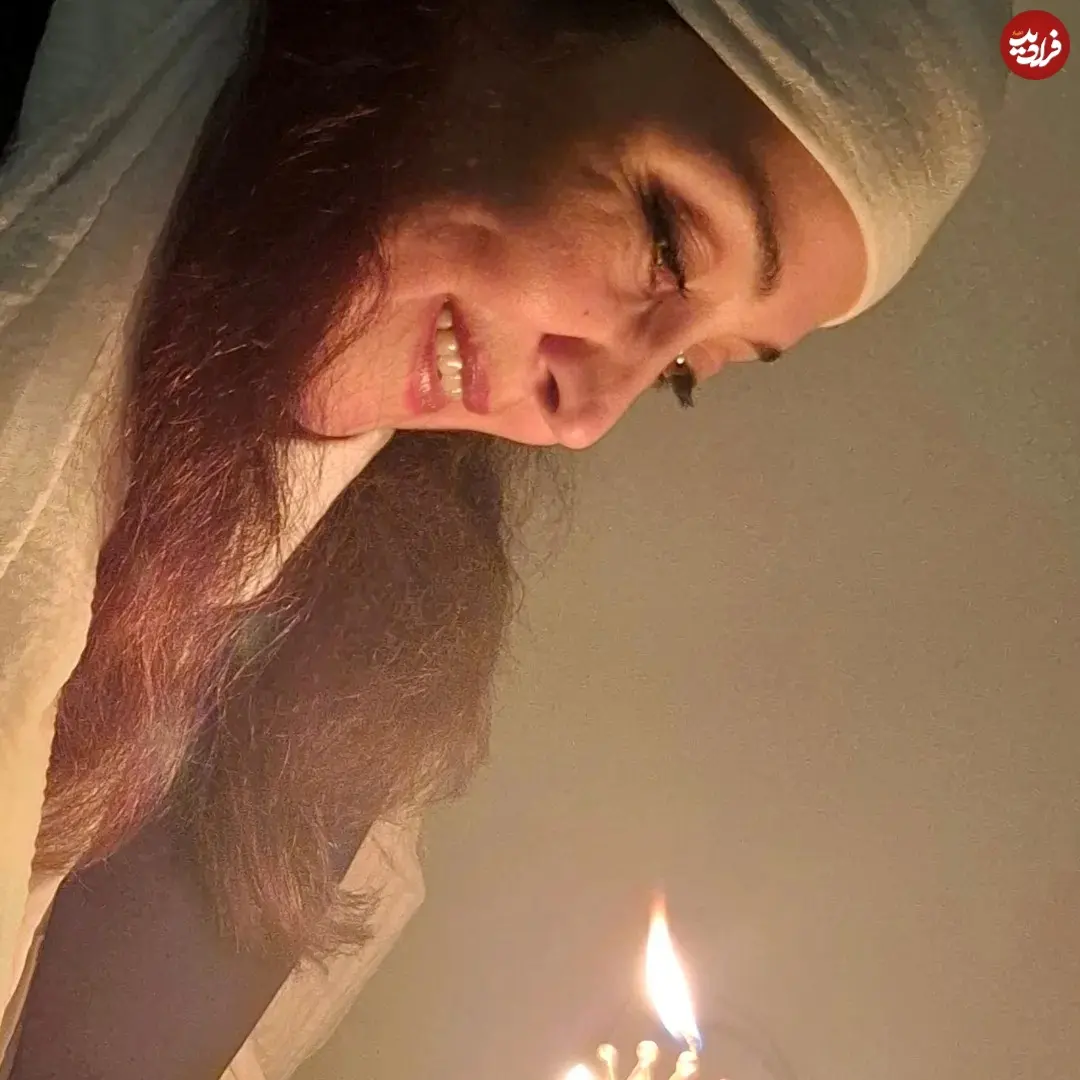 arezuafshar1_1755629405_3702810291981283522_3318615673_11zon