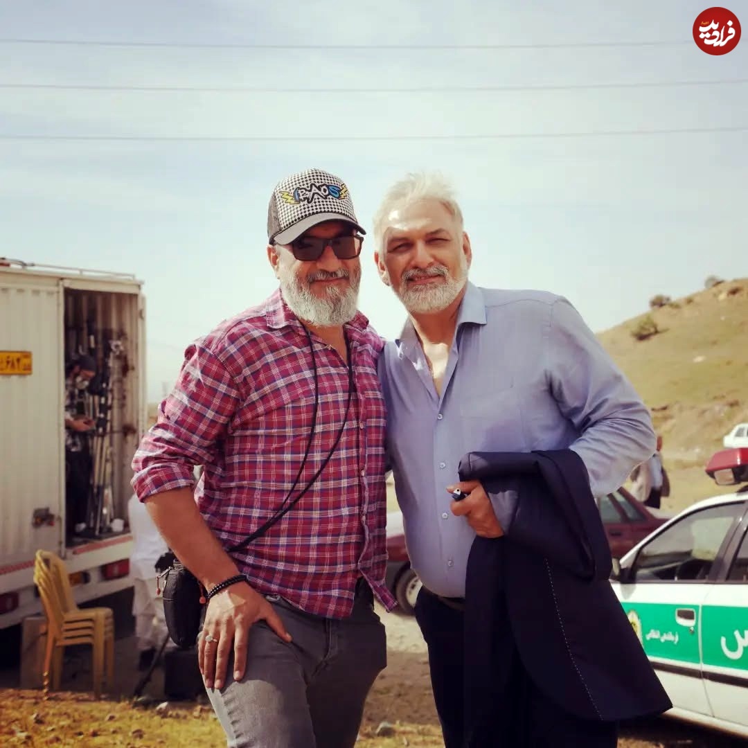 عکس| سفر در زمان؛ «مالک» سریال یوسف پیامبر در پشت صحنه سریال نیکان؛ سال 1402 عکس| سفر در زمان؛ «مالک» سریال یوسف پیامبر در پشت صحنه سریال نیکان؛ سال 1402