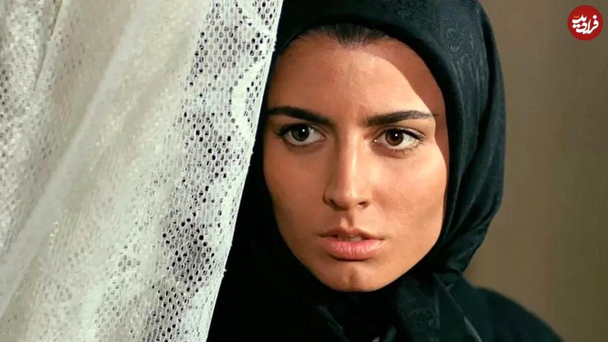 1. لیلا (1375)