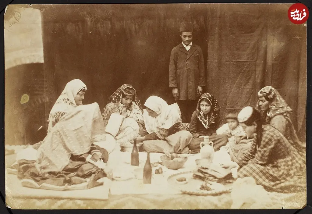 دختران ناهار
