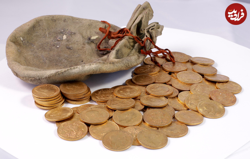 Pouch-and-coins