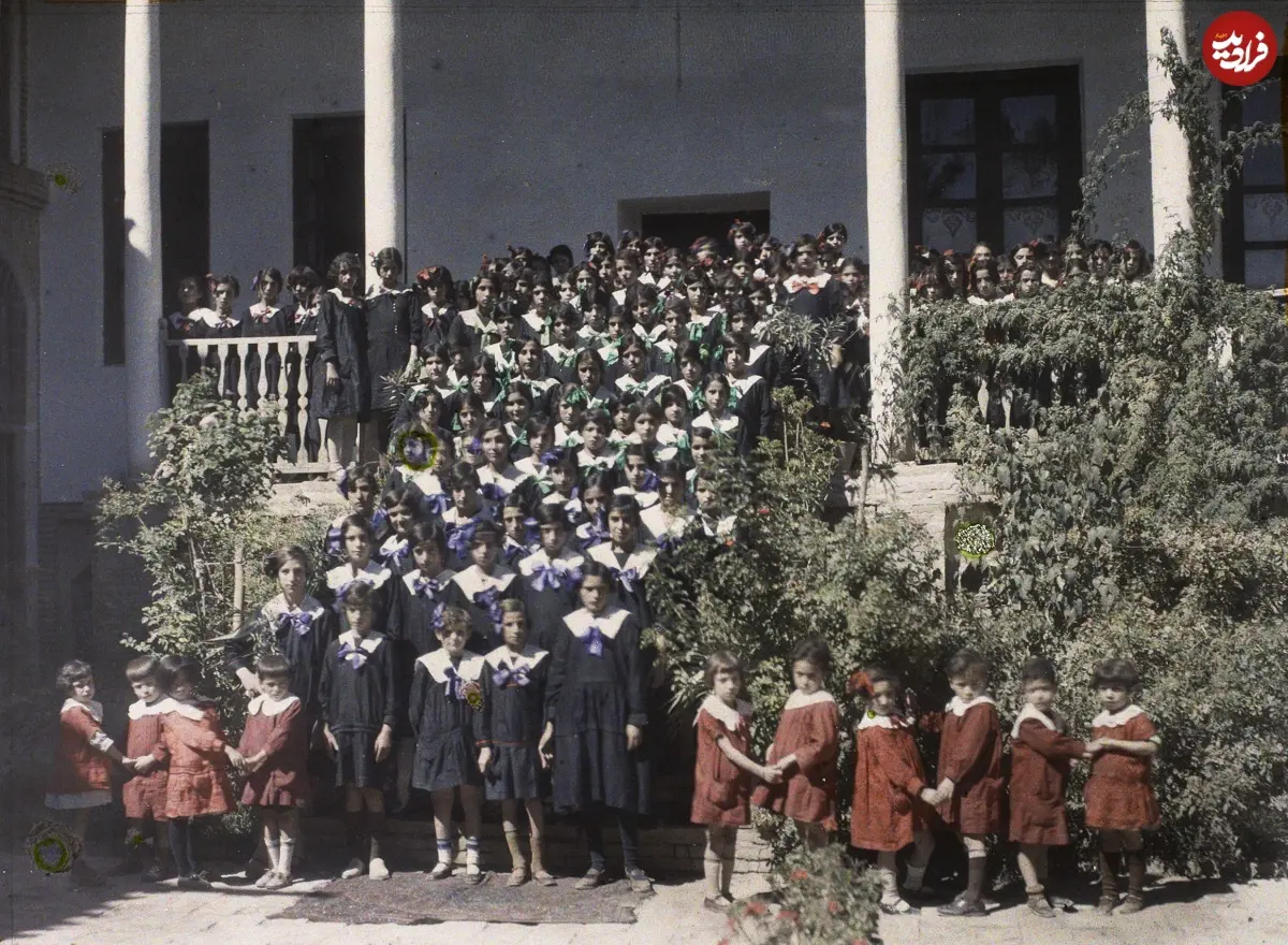 Hamadan__Perse_Les_élèves_de_l__école_de_l__Alliance_Israélite_Universelle_A53543S