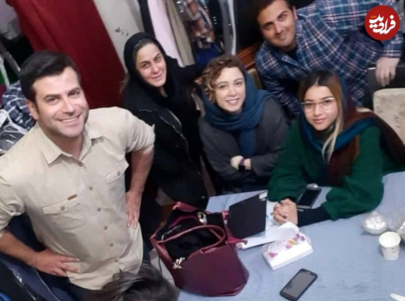 عکس| سفر به تاریخ؛ «تینا وصال» در کنار «جواد جوادی و مسعود تابش» در پشتصحنه «بچه مهندس» عکس| سفر به تاریخ؛ «تینا وصال» در کنار «جواد جوادی و مسعود تابش» در پشتصحنه «بچه مهندس»