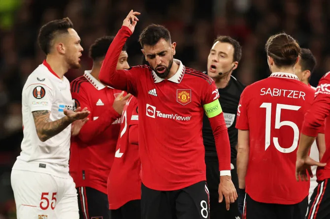 bruno-fernandes-manchester-united-reacts-809721304_1_11zon