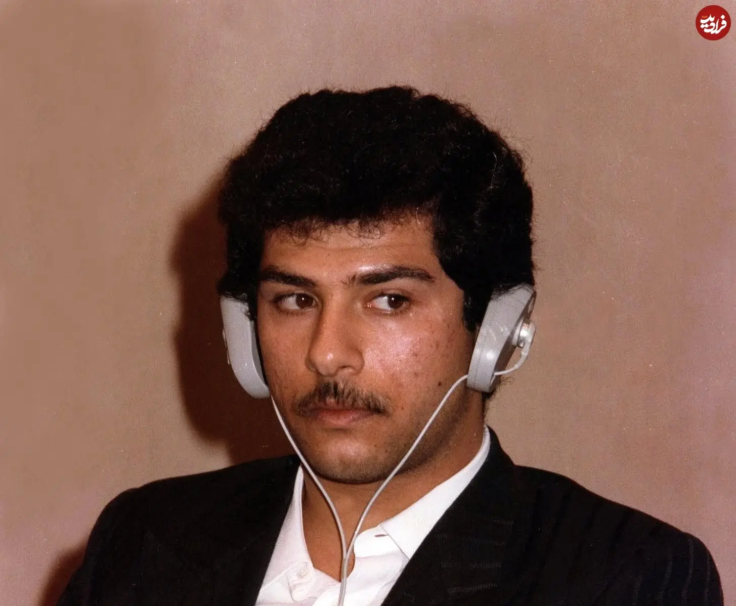 عکس| سفر در زمان؛ «قصی پسر بی رحم صدام» در 27 سالگی و در بغداد؛ سال 1372