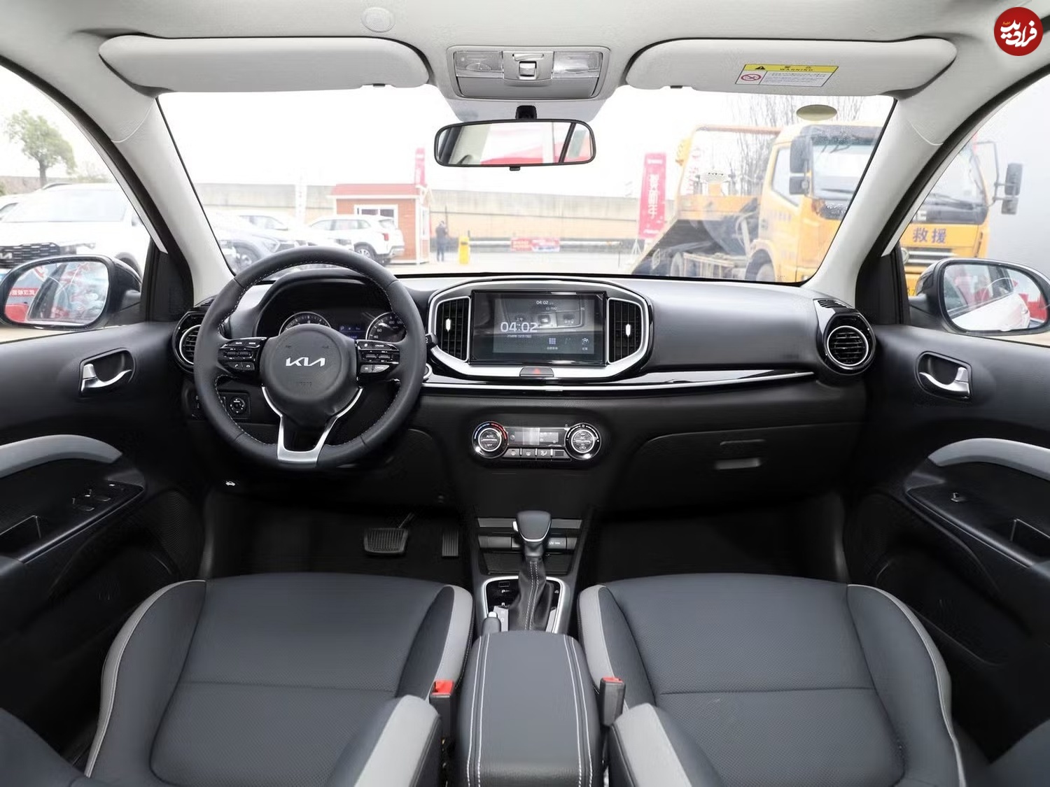 KIA-New-Car-Stonic-Vehicle-SUV-Cheap-New-Used-Retail-Fabricado-En-China-Secondhand-Vehicle-Stocks-Wholesale-Motor-Car (2)_11zon