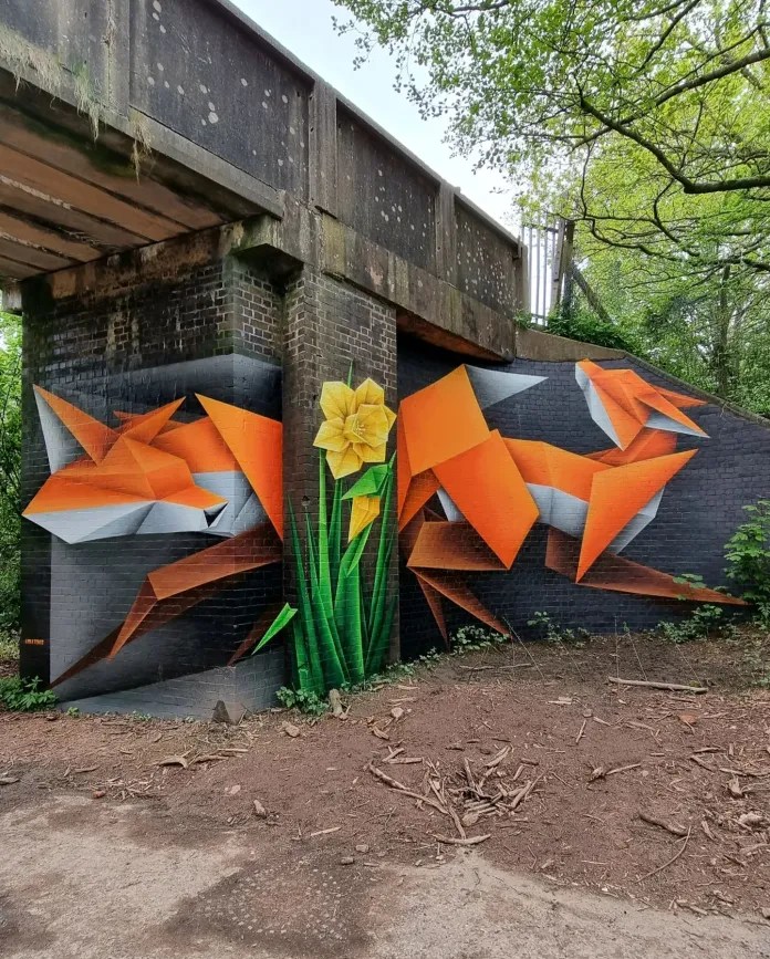 Origami-fox-mural-by-Annatomix-for-St-Modwen-Homes-in-Longbridge-Birmingham-UK-3