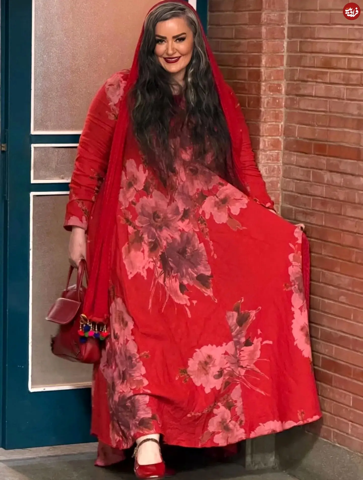 fan.nezamdost_1761599995_3752895224734710838_63660267463_11zon