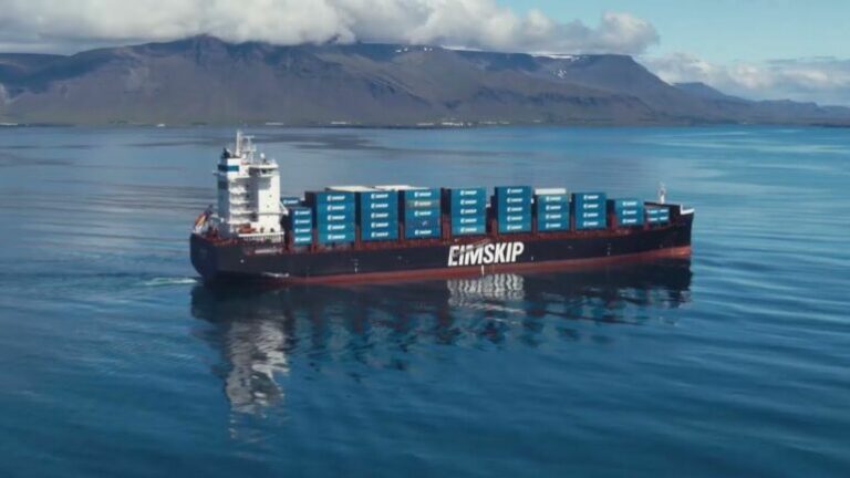 eimskip-container-ship-770x433-1-768x432