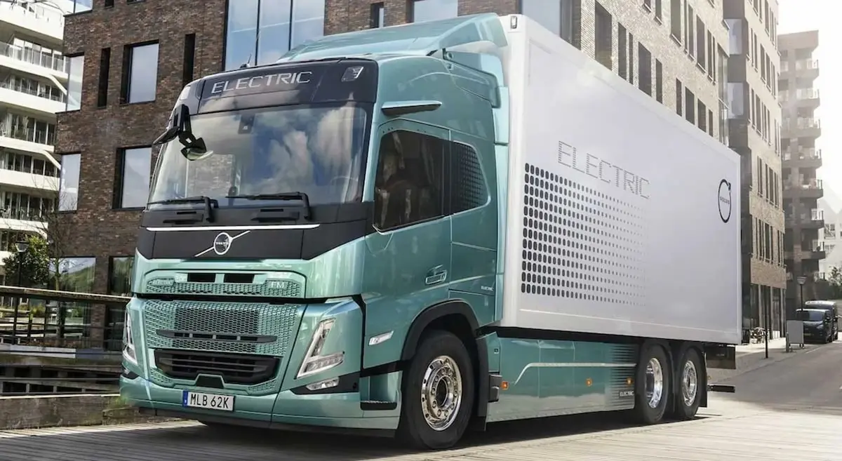 unveiling-of-the-Volvo-FH-Electric-2