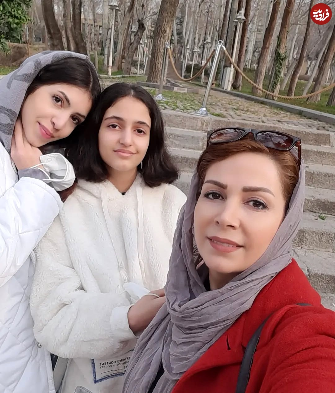 nasrinnakisa_1645821212_2781672404840220379_2300254090_11zon