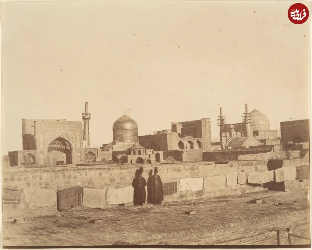 پشت بام حمام پ