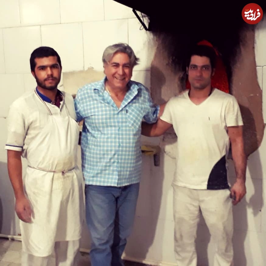 عکس| سفر در زمان؛ «کیوان» سریال نون خ در حال پخت نان در یک نانوایی؛ سال 97 عکس| سفر در زمان؛ «کیوان» سریال نون خ در حال پخت نان در یک نانوایی؛ سال 97