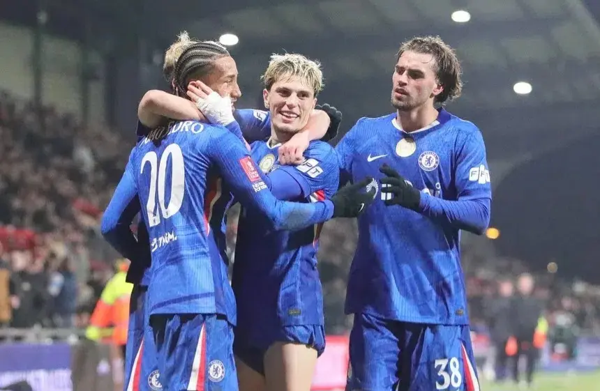 5297abf9ZTp3ZWJwfGY6MjQ5MTk3NC5qcGd8ZnVpOjIzODYwOTJ8bDpmYXx2OjE