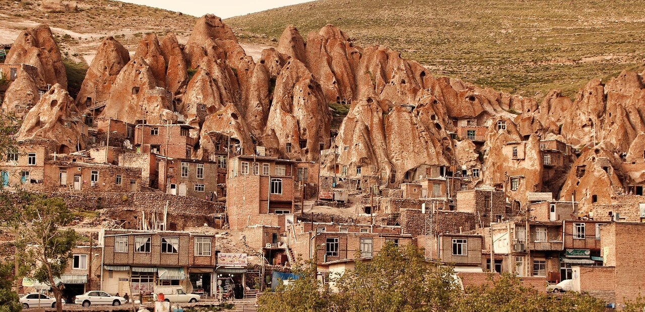 تصاویر| سفر به قلب صخرهها؛ از کندوان تا پالنگان؛ کشف روستاهای سنگی ایران تصاویر| سفر به قلب صخرهها؛ از کندوان تا پالنگان؛ کشف روستاهای سنگی ایران