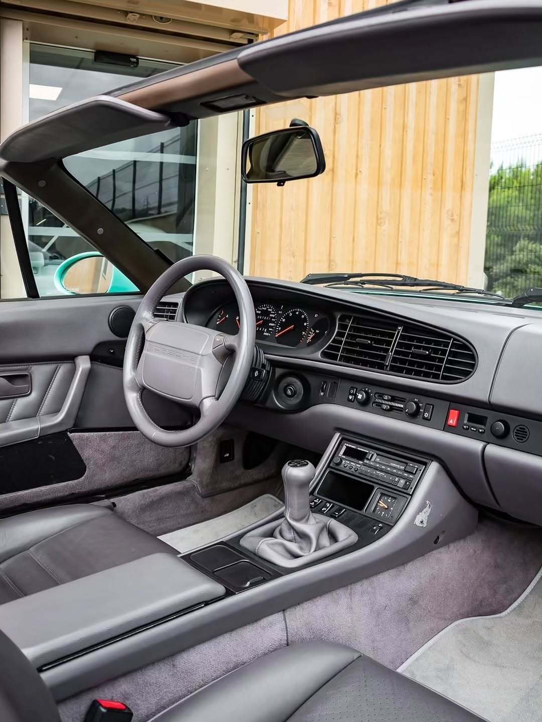 208