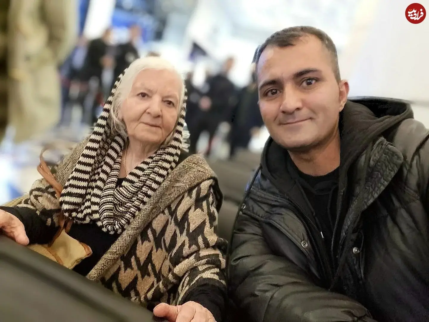 mrmostafaei_bir_1765484854_3785483785236962234_8882199702_11zon