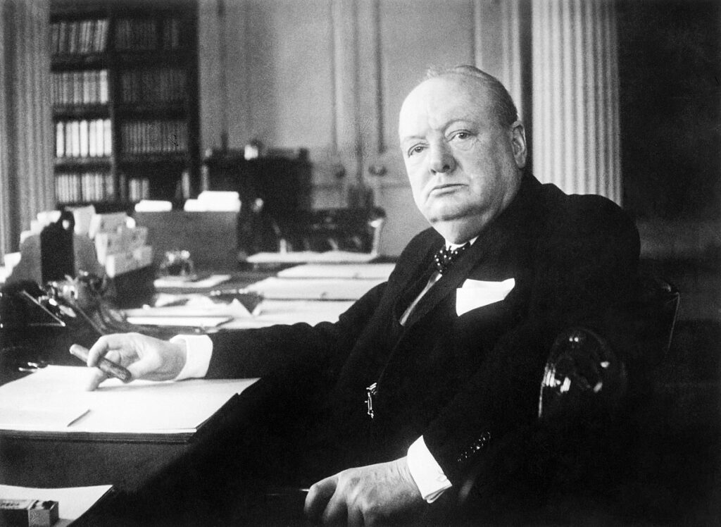 1200px-Winston_Churchill_As_Prime_Minister_1940-1945_MH26392-1024x748