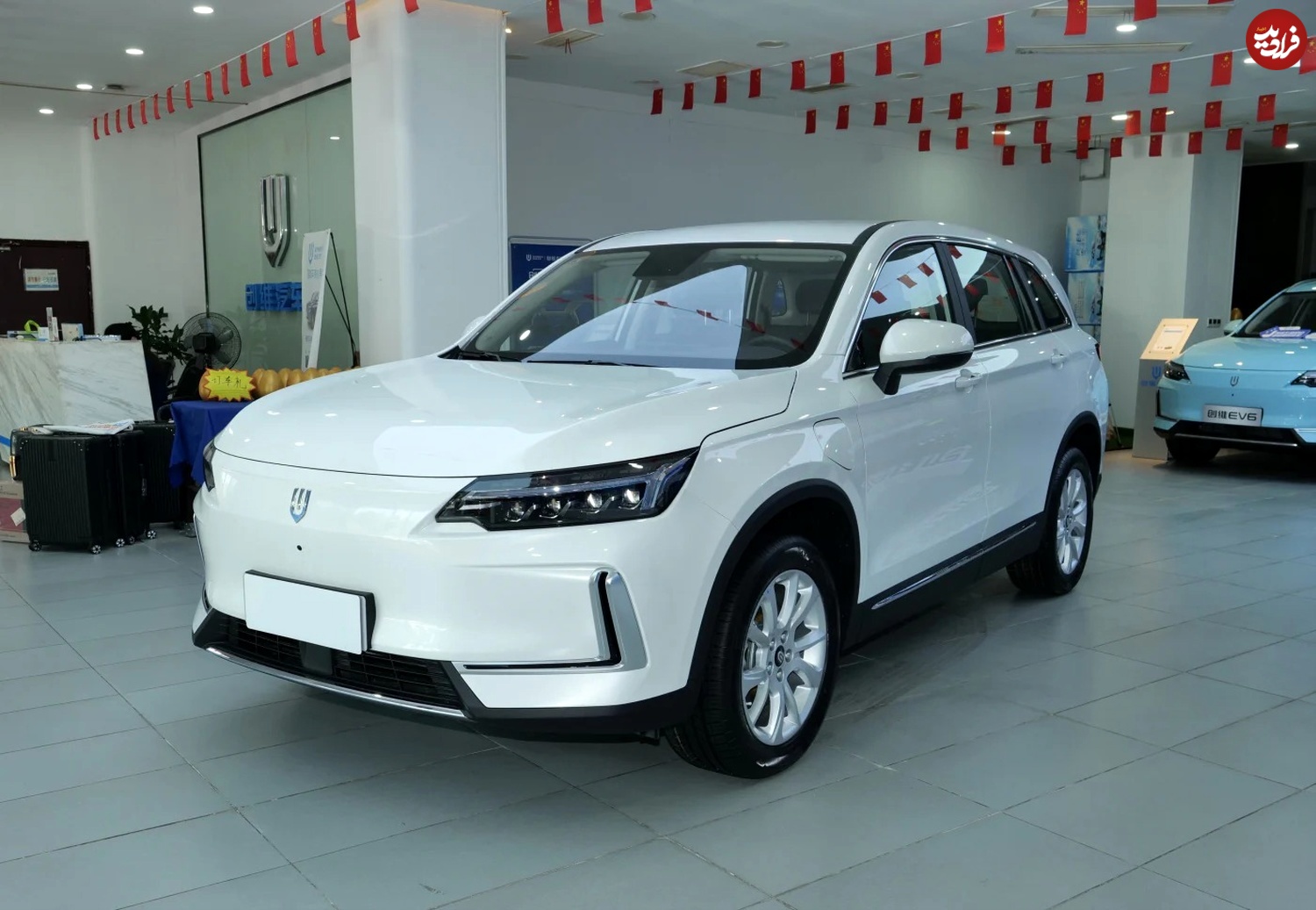 skyworth-ev6-evmarketplace_chinacrunch_06_11zon