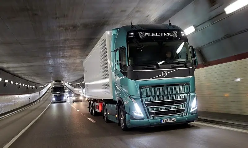 unveiling-of-the-Volvo-FH-Electric-6