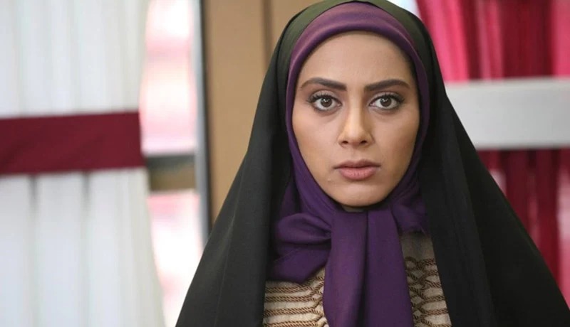(تصاویر) بیوگرافی و عکس های شخصی مونا فرجاد