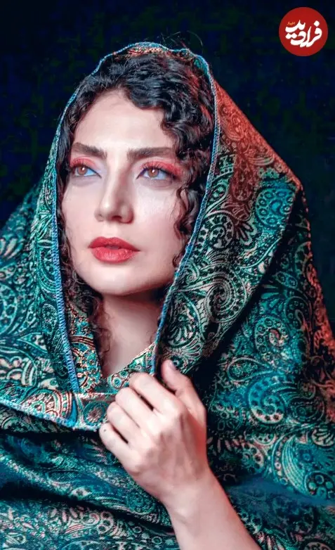 56966051156105015045041