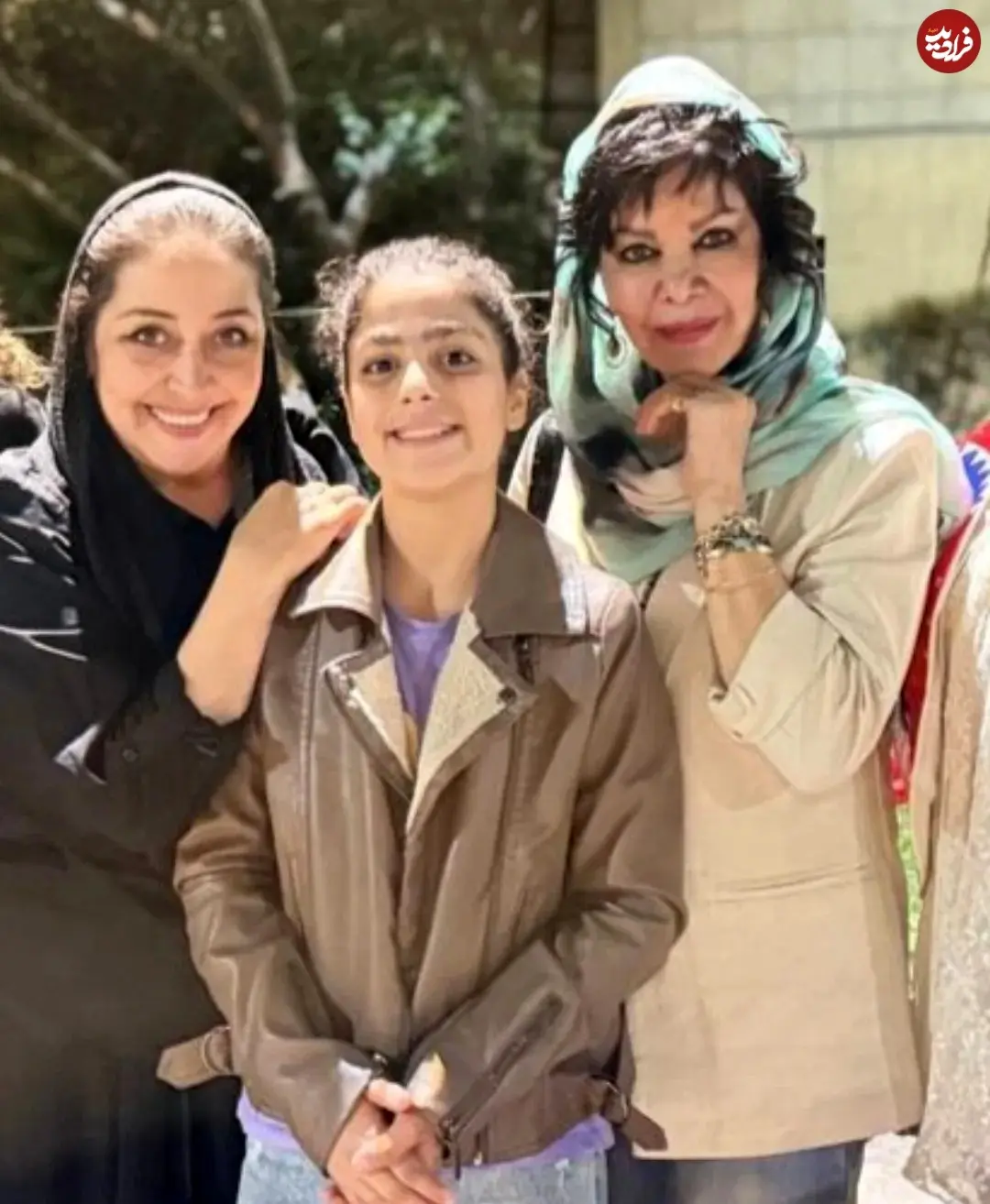 arezuafshar1_1758791316_3729334317731373066_3318615673_11zon