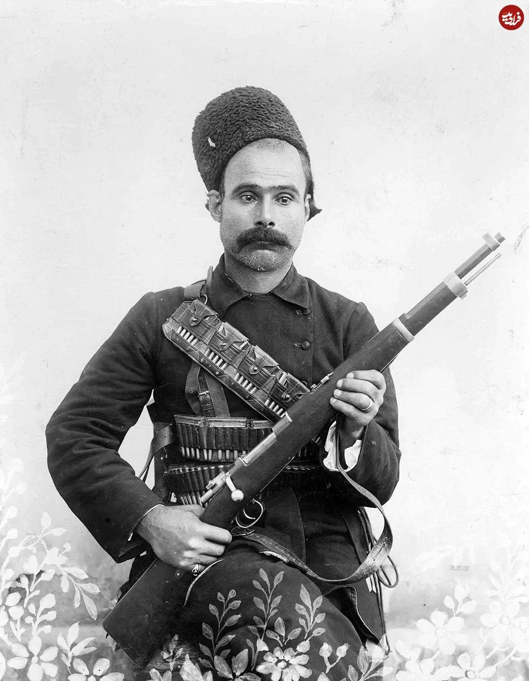 عکس| سفر در زمان؛ «باقرخان» با یک تفنگ در ایام مبارزه