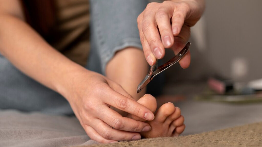 trimming-nails-1024x576