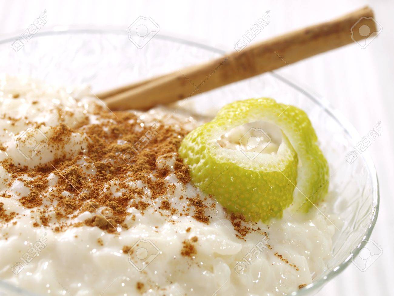15544305-rice-pudding-–-arroz-con-leche-spanish-version-of-the-rice-pudding-made-with-milk-rice-sugar-and-cin