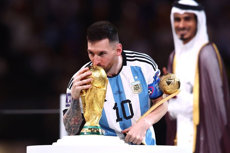 Lionel-Messi-breaks-Instagram-likes-record-with-World-Cup-post