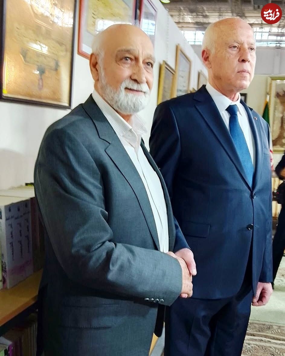 عکس| سفر در زمان؛ «یعقوب» سریال یوسف پیامبر در کنار رئیس جمهور تونس؛ سال 1403 عکس| سفر در زمان؛ «یعقوب» سریال یوسف پیامبر در کنار رئیس جمهور تونس؛ سال 1403