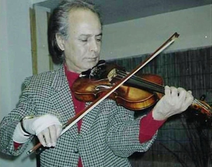 62