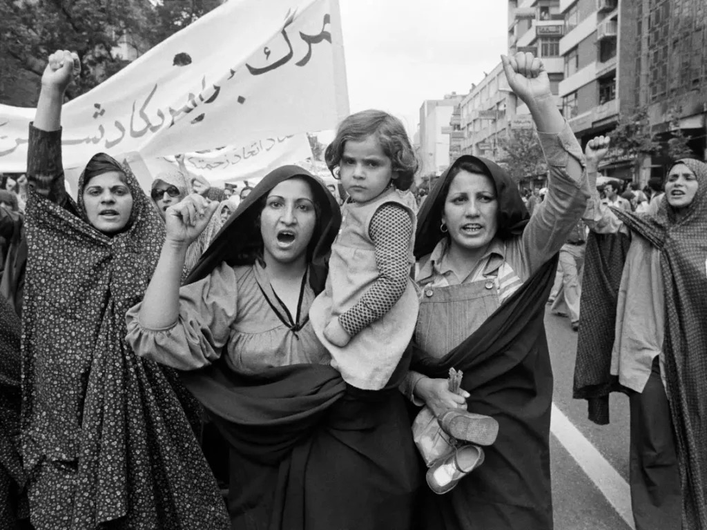 Iranian-Revolution-1024x768_1_11zon