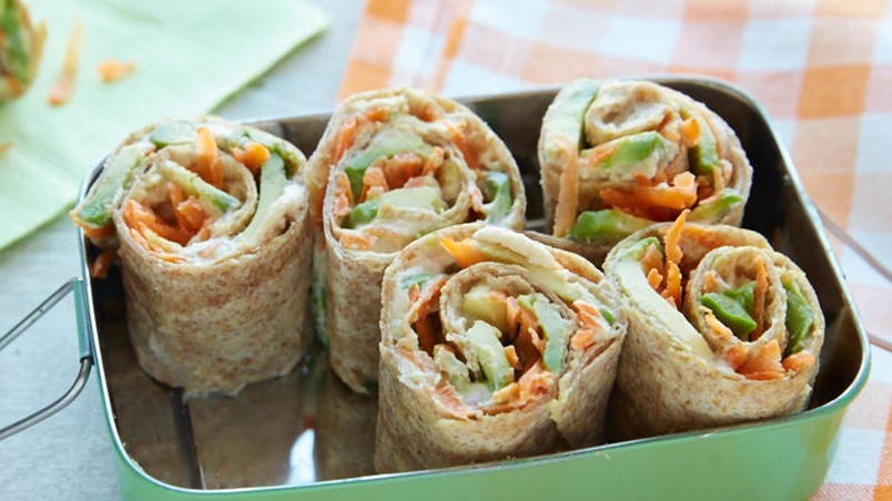 hummus-wraps-and-veggies-for-toddler