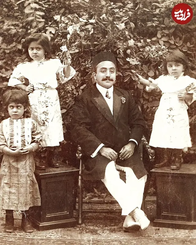 ملیجک و دخترانش