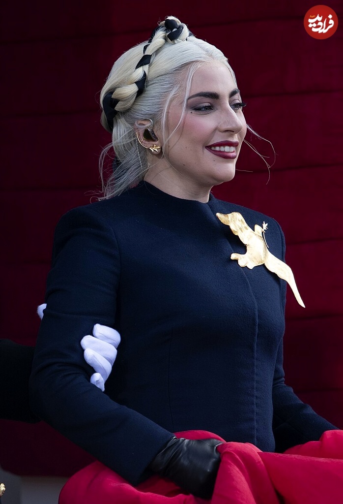 Lady_Gaga_at_Joe_Biden_s_inauguration_(cropped_5)