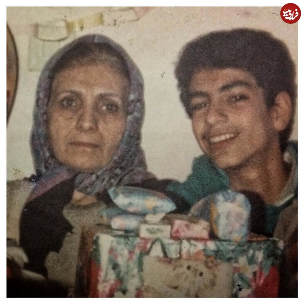 عکس؛ سفر در زمان؛ «پیمان» سریال کیمیا در نوجوانی در کنار مادرش؛ اوایل دهه ۷۰ عکس؛ سفر در زمان؛ «پیمان» سریال کیمیا در نوجوانی در کنار مادرش؛ اوایل دهه ۷۰